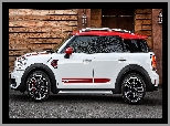 Mini Countryman, Bok